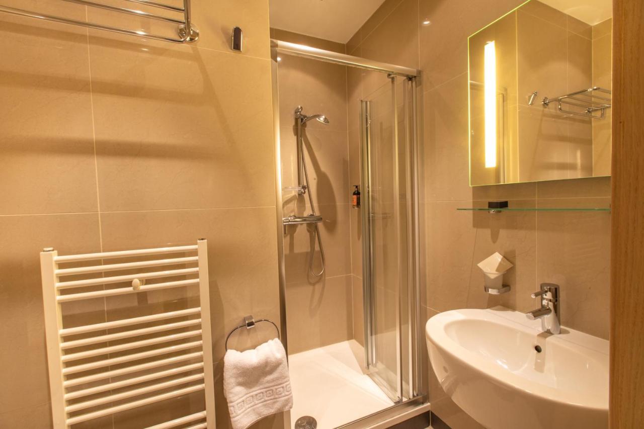 Hotel Villa Necas Zilina Ngoại thất bức ảnh