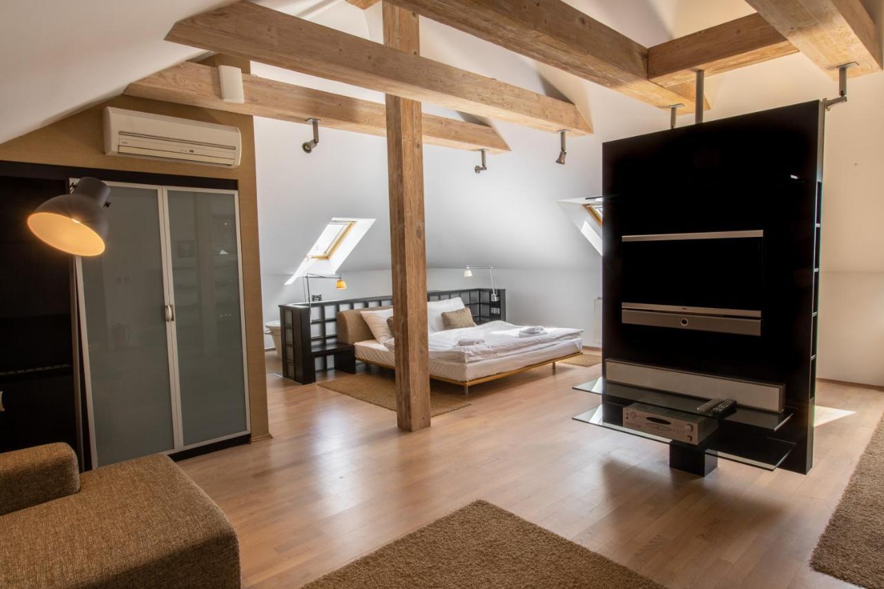 Hotel Villa Necas Zilina Ngoại thất bức ảnh