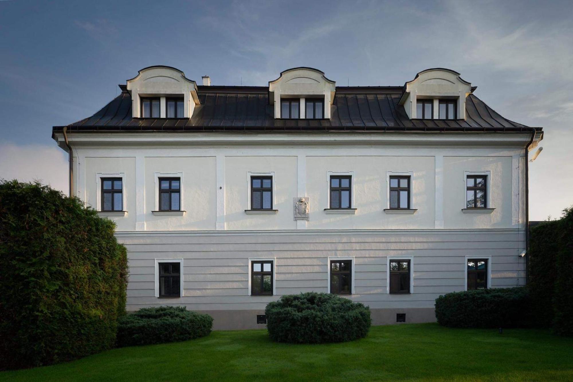 Hotel Villa Necas Zilina Ngoại thất bức ảnh